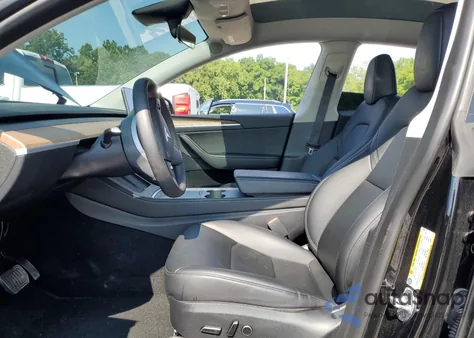 2023 Tesla Model Y z USA, uszkodzony, nr VIN 7SAYGDEE2PA090399